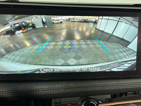 Used 2024 Nissan Ariya FWD image 18