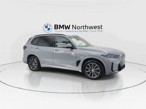 New 2026 BMW X5 xDrive50e w/ Executive Package AWD/4WD image 6