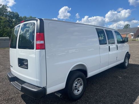 New 2025 Chevrolet Express 3500 Extended w/ Driver Convenience Package RWD image 7