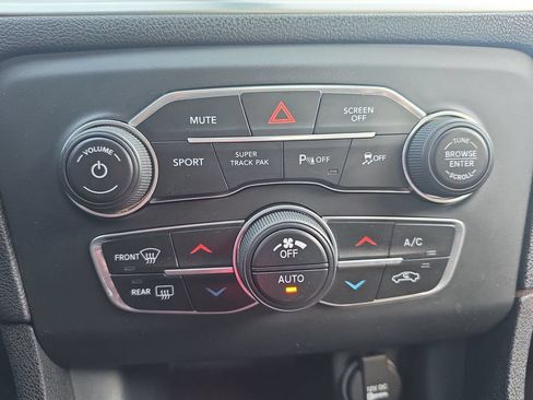 Used 2019 Dodge Charger GT RWD image 18