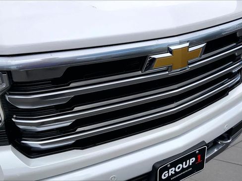 Used 2024 Chevrolet Silverado 1500 High Country w/ Z71 Off-Road Package AWD/4WD image 30