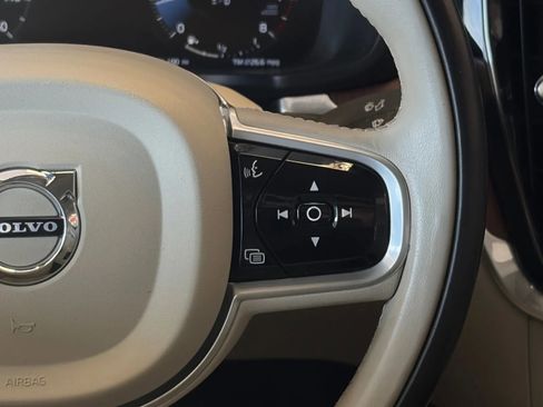 Used 2021 Volvo S60 T6 Momentum image 29