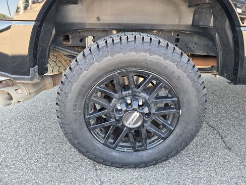 Certified 2019 Ford F250 Lariat w/ Lariat Ultimate Package image 14