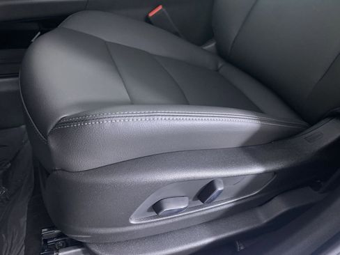 New 2025 Cadillac XT6 Luxury w/ LPO, Red Accent Package FWD image 9