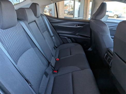 Used 2025 Toyota Camry LE image 31