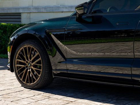 Used 2025 Aston Martin DBX 707 image 9