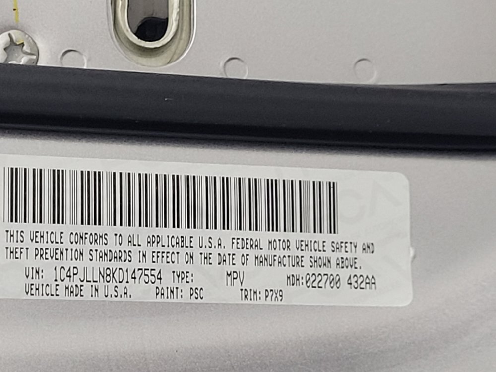 Used 2019 Jeep Cherokee Latitude Plus FWD image 33