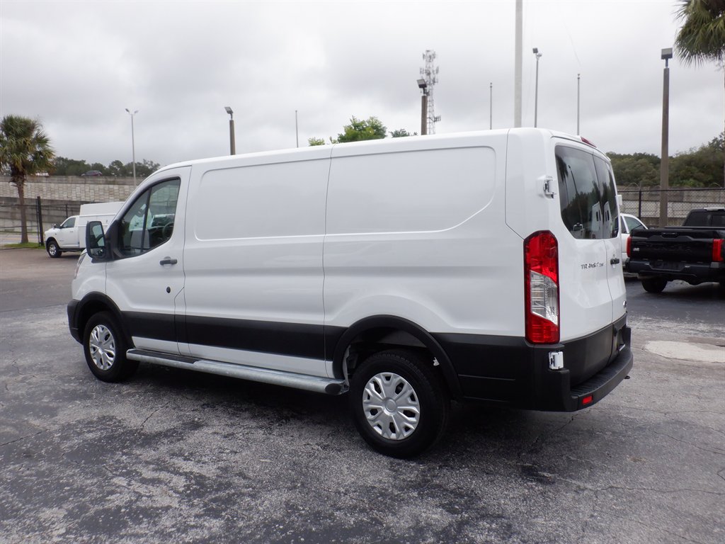 Used 2025 Ford Transit 250 Low Roof w/ Exterior Upgrade Package RWD image 3