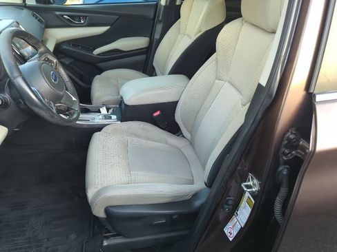 Used 2020 Subaru Ascent Premium w/ Convenience Package image 5