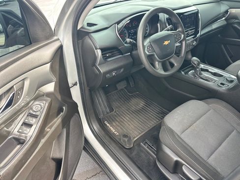 Used 2021 Chevrolet Traverse LS FWD image 6