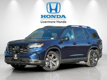 Certified 2025 Honda Pilot Sport