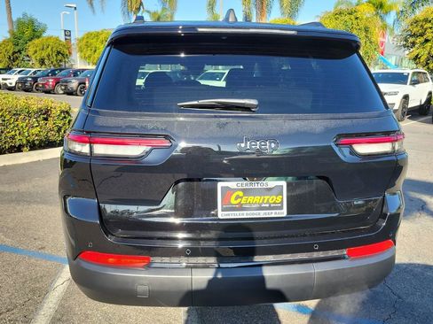 New 2025 Jeep Grand Cherokee L Altitude image 19