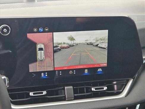 New 2026 Chevrolet Equinox LT image 13