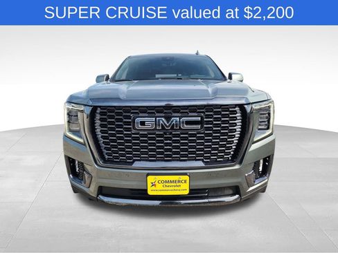 Used 2023 GMC Yukon XL Denali Ultimate AWD/4WD image 2