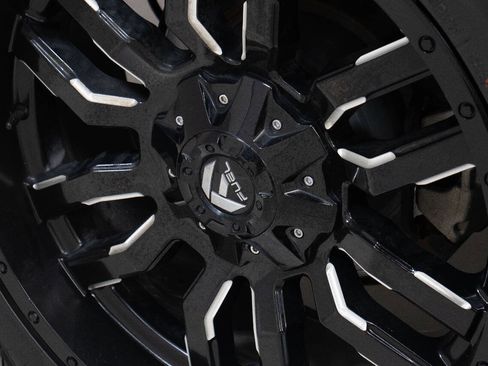 Used 2020 Cadillac Escalade Premium Luxury image 78