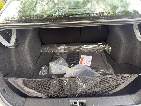 New 2025 Nissan Versa SR image 31