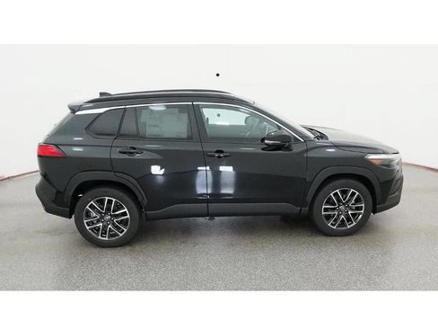 New 2026 Toyota Corolla Cross XLE w/ Convenience Package FWD image 11