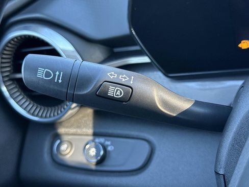 Used 2024 Chevrolet Trax ACTIV w/ Driver Confidence Package image 9