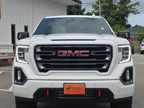 Used 2022 GMC Sierra 1500 AT4 w/ AT4 Premium Package AWD/4WD image 8