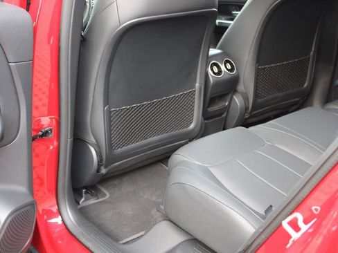 Used 2023 Mercedes-Benz EQB 300 4MATIC image 40