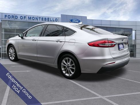 Used 2019 Ford Fusion SE FWD image 7