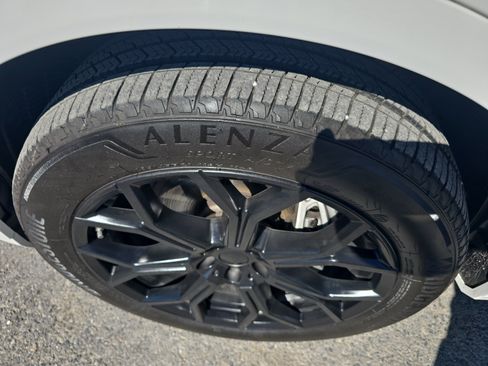 Used 2026 BMW X7 xDrive40i image 11