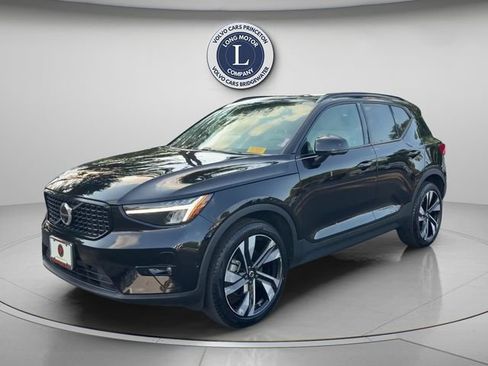 Certified 2024 Volvo XC40 B5 Plus w/ Protection Package Premier AWD/4WD image 1