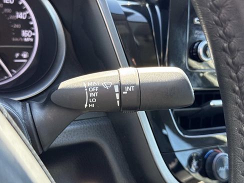 Used 2024 Toyota Camry SE image 17
