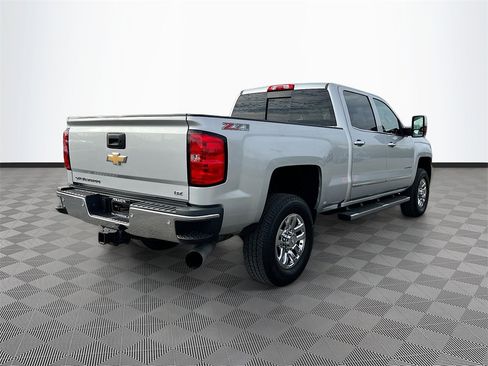 Used 2016 Chevrolet Silverado 2500 LTZ w/ Duramax Plus Package image 7