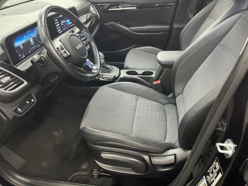 Certified 2024 Kia Seltos S image 10