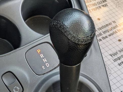 Used 2016 smart fortwo pure image 12