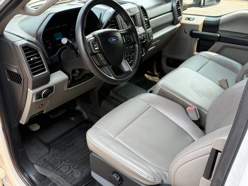 Used 2018 Ford F450 XL w/ Power Equipment Group AWD/4WD image 13