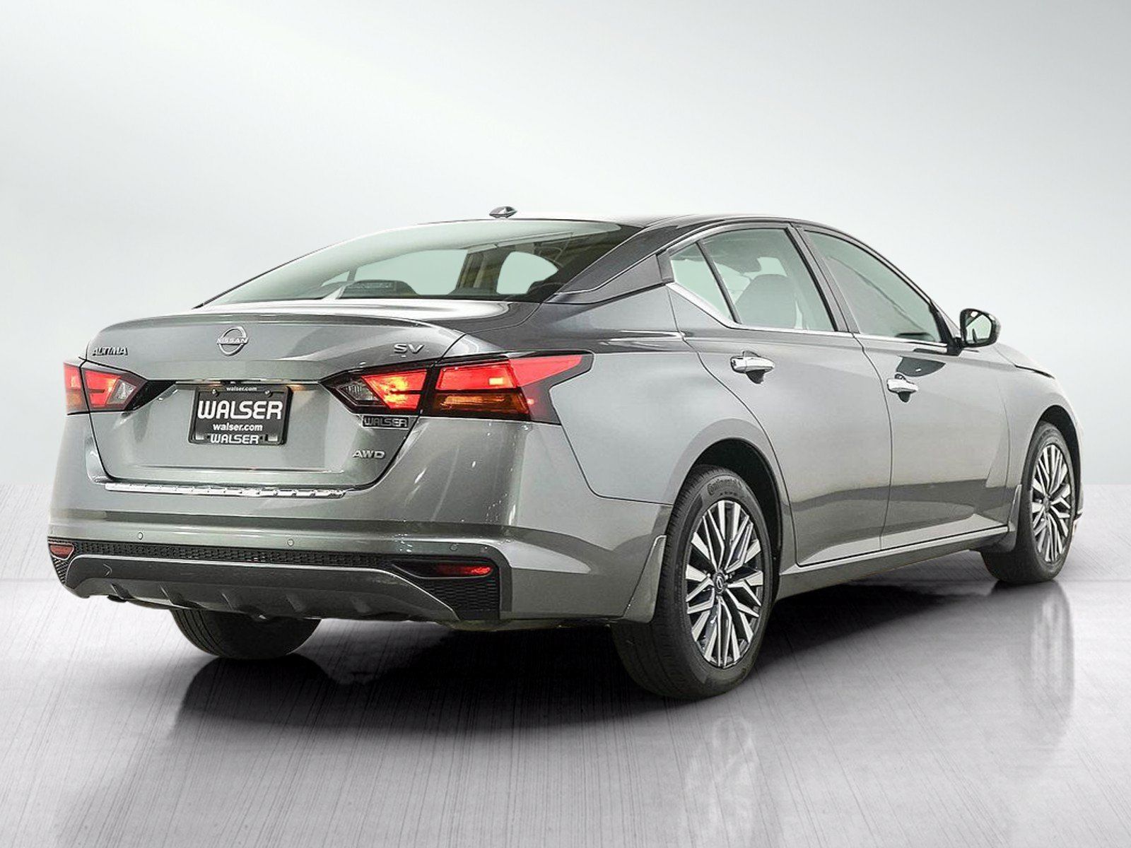 Used 2023 Nissan Altima 2.5 SV AWD/4WD image 5