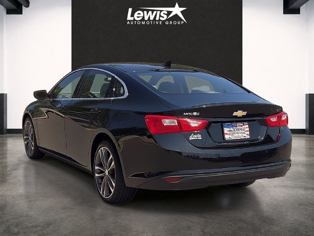 Used 2025 Chevrolet Malibu LT FWD image 3