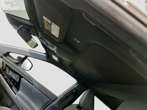 Used 2024 Toyota bZ4X XLE image 27