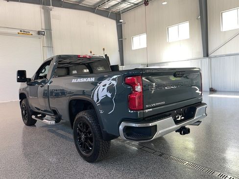 Used 2025 Chevrolet Silverado 2500 LT AWD/4WD image 16