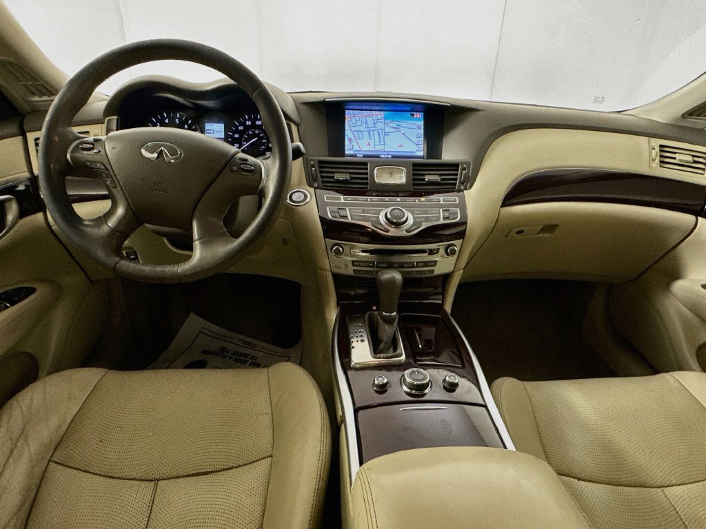 Used 2016 INFINITI Q70 L 3.7 AWD/4WD image 28