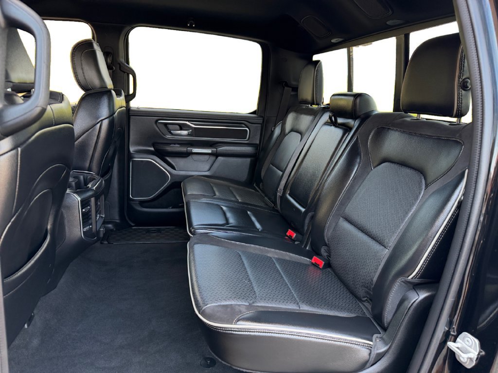 Used 2023 RAM 1500 Laramie AWD/4WD image 19