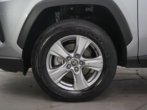 Used 2025 Toyota RAV4 XLE w/ Convenience Package AWD/4WD image 30