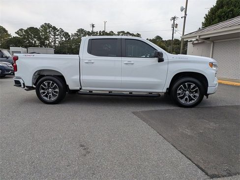 Used 2023 Chevrolet Silverado 1500 RST image 4
