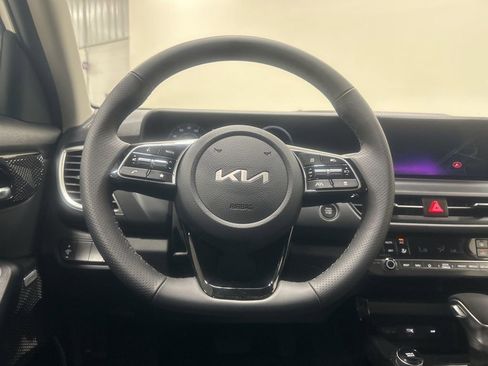 New 2026 Kia Seltos SX image 13