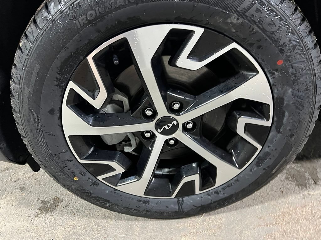 Used 2024 Kia Sportage EX FWD image 34