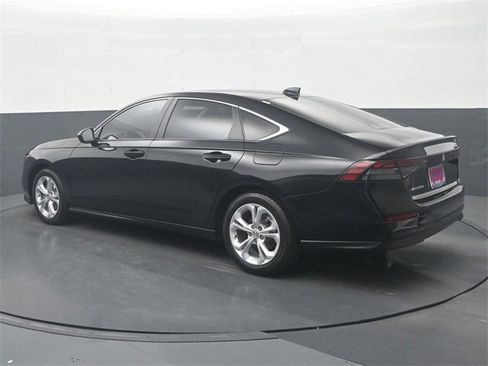 Certified 2025 Honda Accord LX image 5