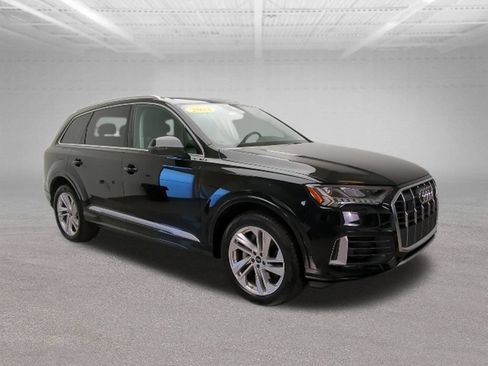 Used 2023 Audi Q7 3.0T Premium Plus w/ Premium Plus Package AWD/4WD image 11