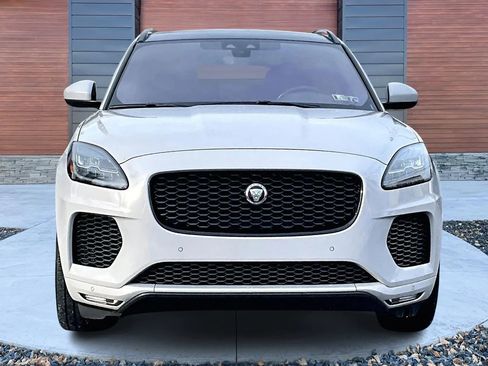 Used 2019 Jaguar E-PACE R-Dynamic SE image 3
