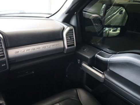 Used 2019 Ford F250 Platinum w/ Platinum Ultimate Package image 21