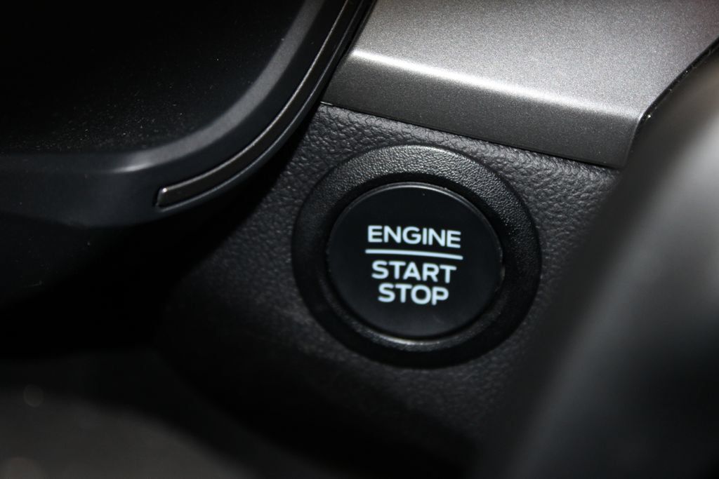 Used 2025 Ford Escape Active FWD image 33