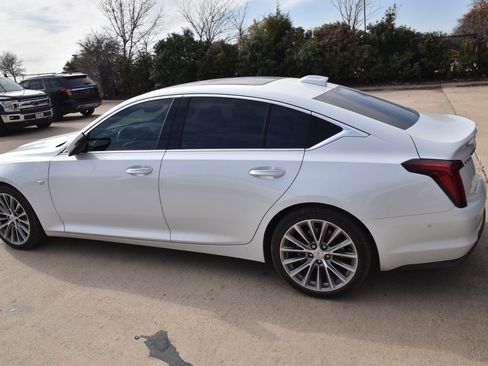 Used 2025 Cadillac CT5 Premium Luxury image 9