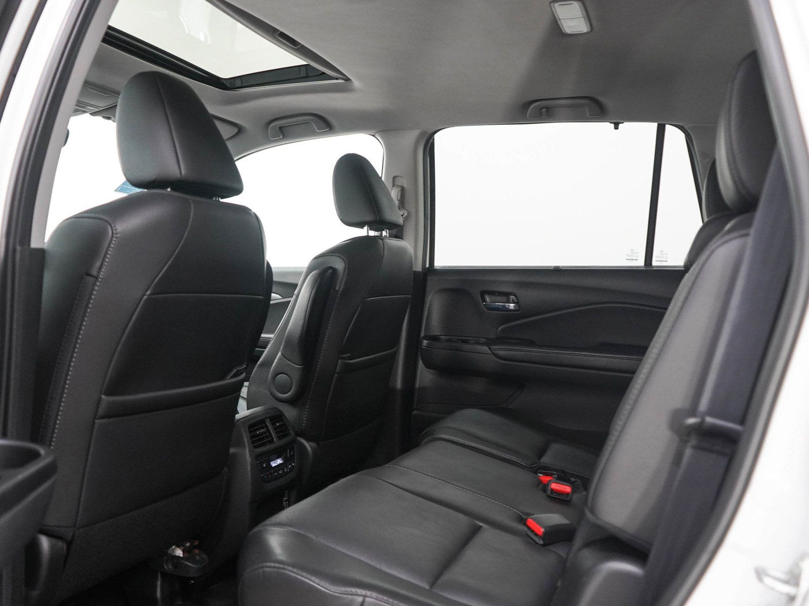 Used 2021 Honda Pilot Black Edition image 19