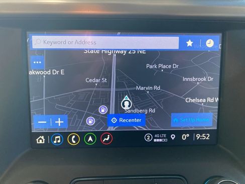 Used 2023 GMC Acadia Denali image 4